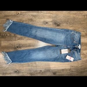 NWT SOFIA VERGARA ANKLE SKINNY FRAYED JEANS